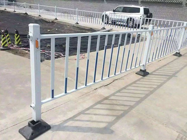 市政隔離柵 市政隔離柵